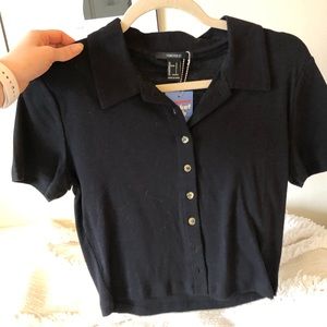 Black cotton collared crop